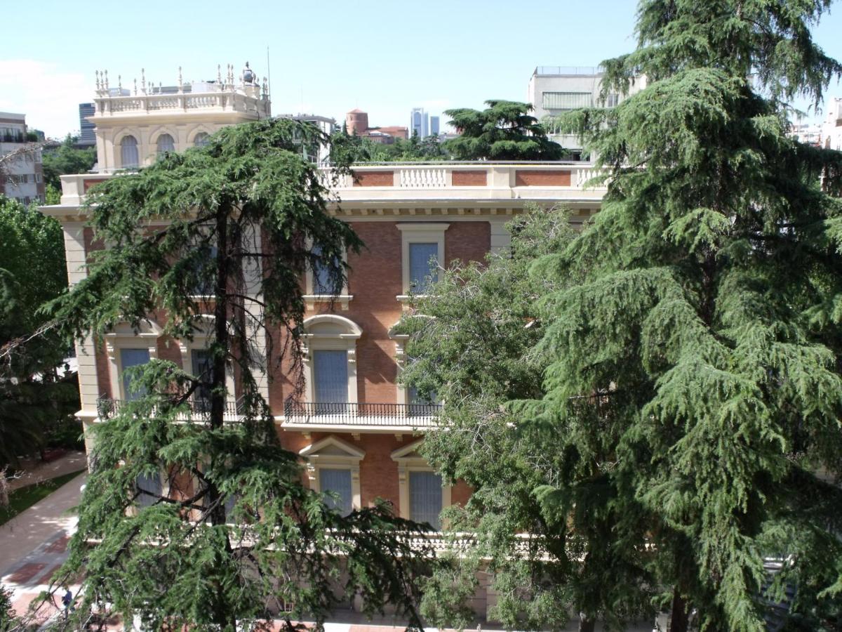 Suites Barrio De Salamanca Madrid Exterior photo